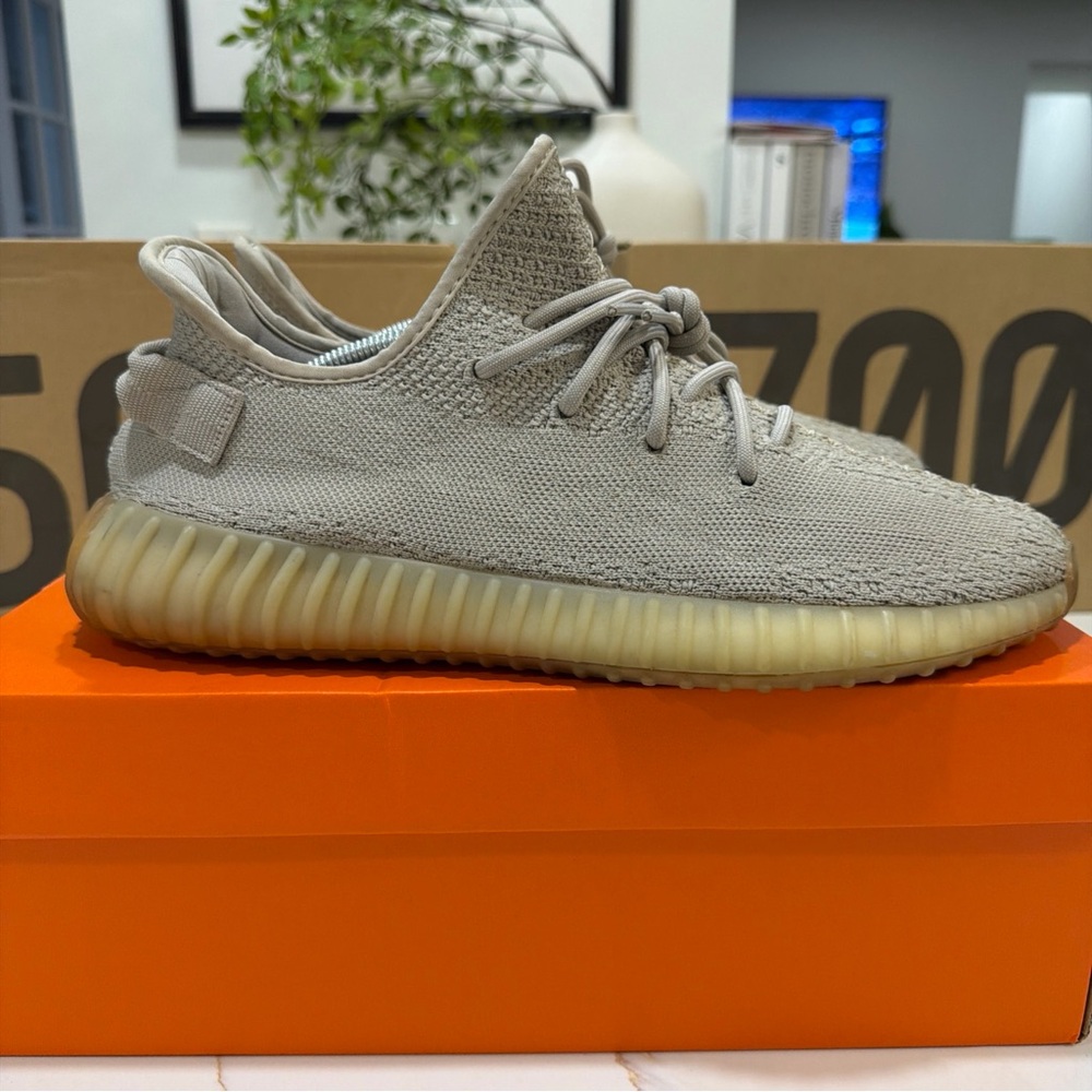 Adidas Yeezy Boost 350 V2 Sesame